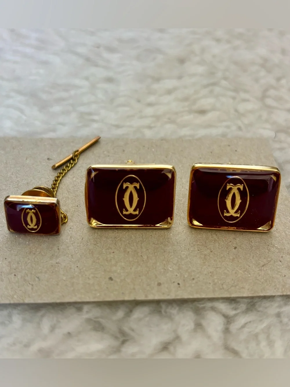 Cartier 2C Bordeaux Gold Set of  Tie pin & Cufflinks 1” x .75”